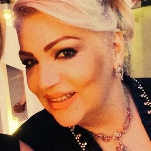 Meet your Posher, Farzaneh